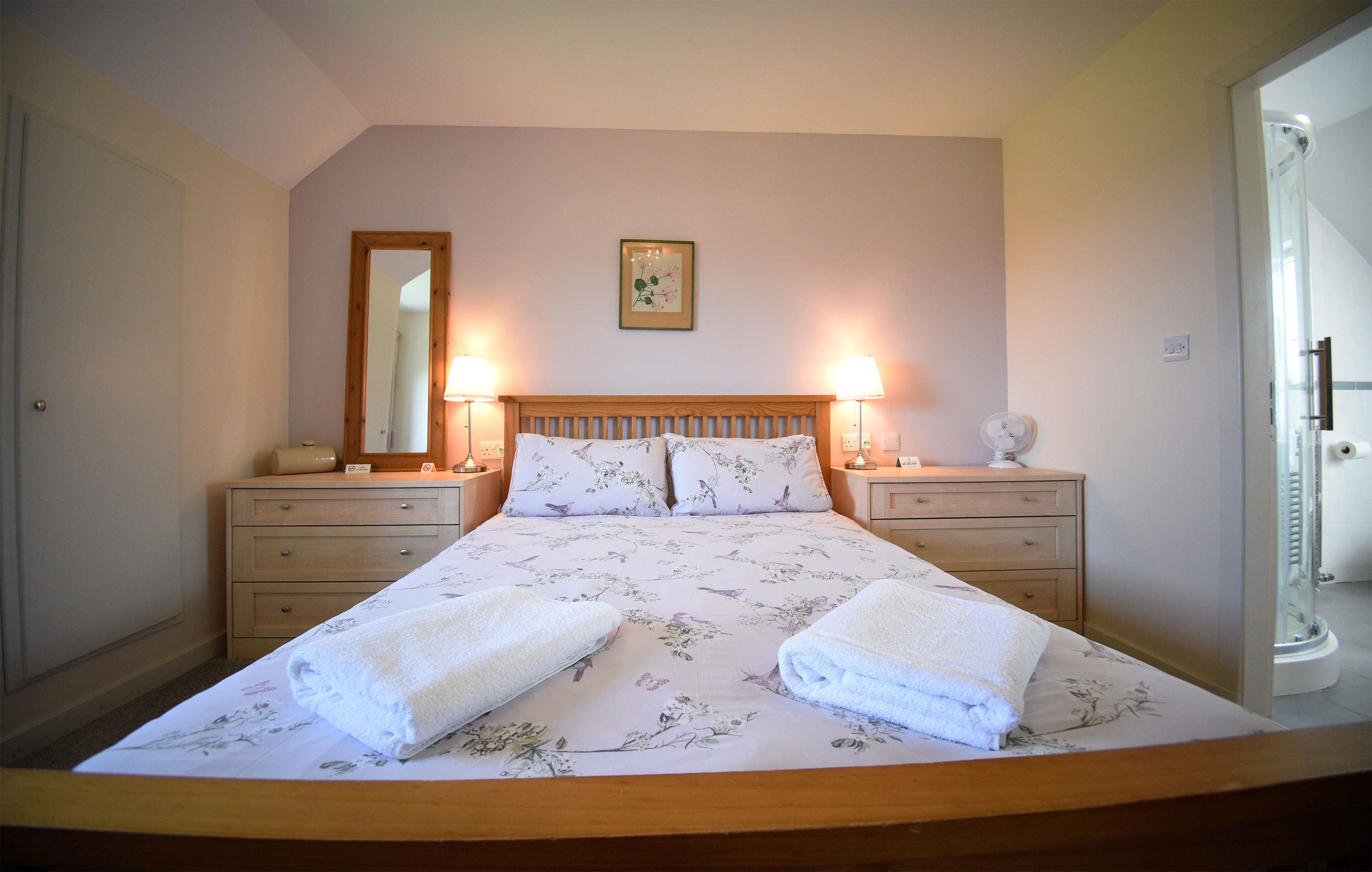Have a great nights sleep at Smiddy Croft bed and breakfast accommodation with King size beds