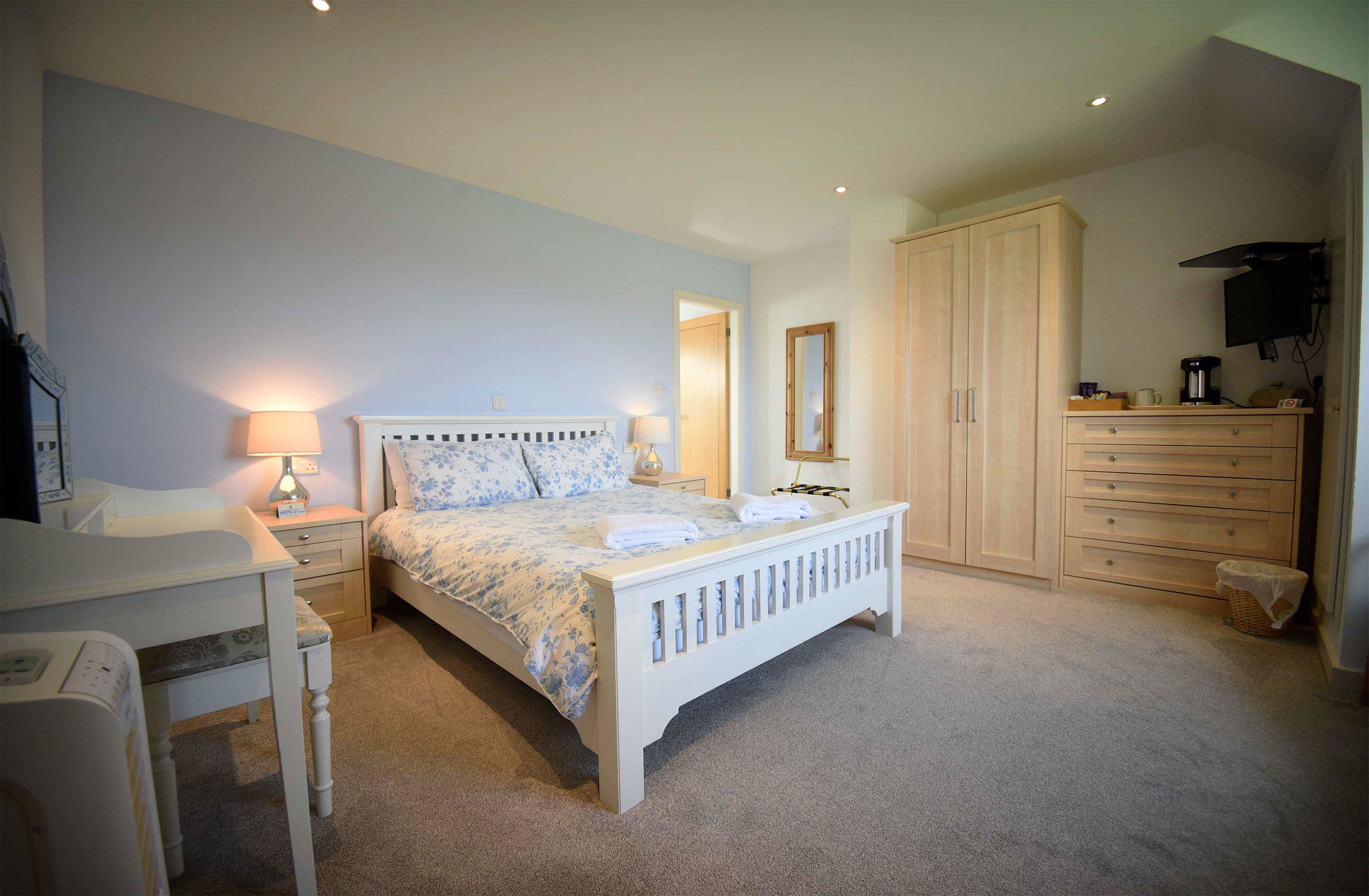 Smiddy Croft bed and breakfast accommodation in Broadford includes King size double rooms with great sea views