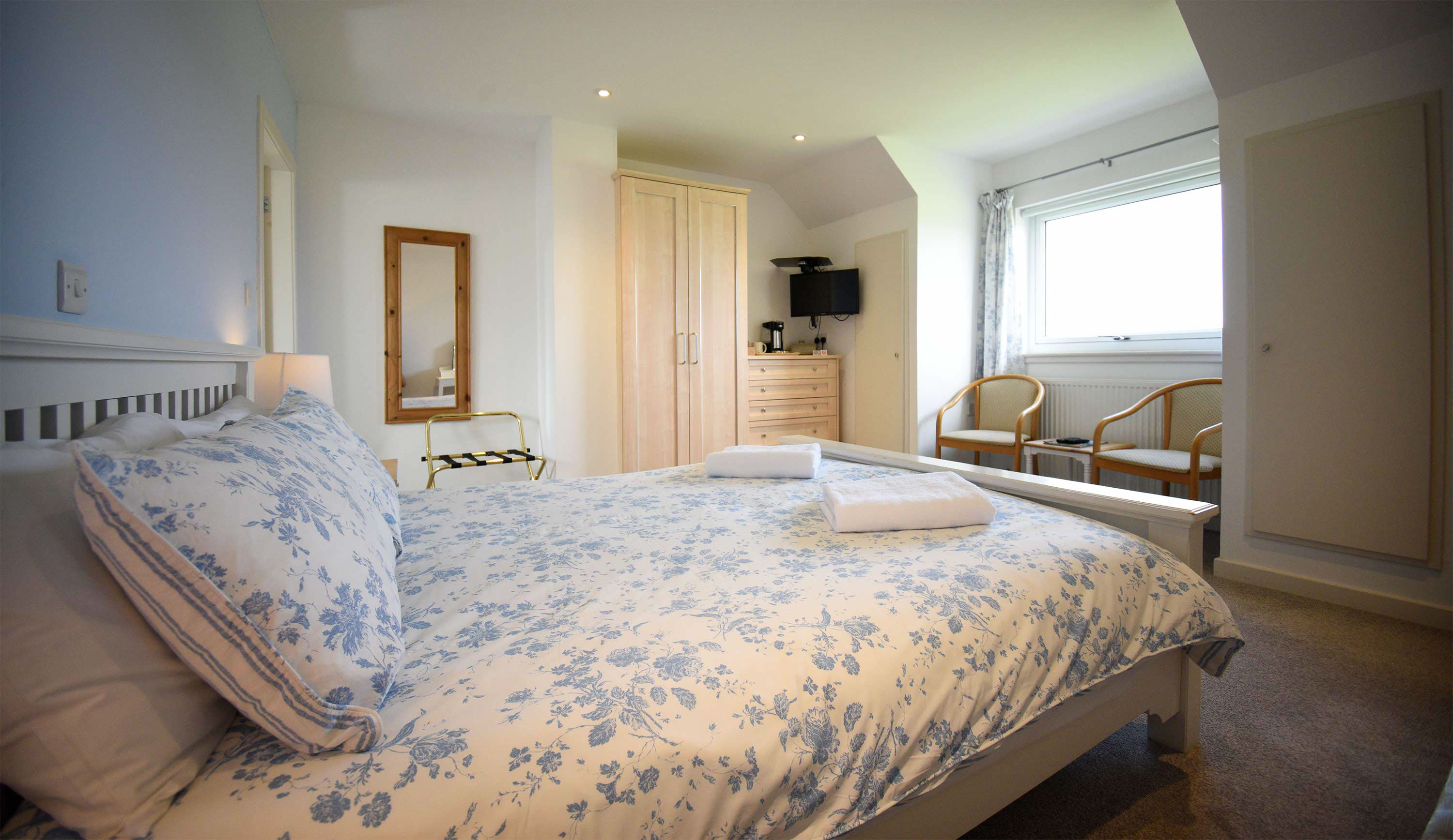 Smiddy Croft Bed and Breakfast accommodation in Broadford contains King size beds with widescreen TVs
